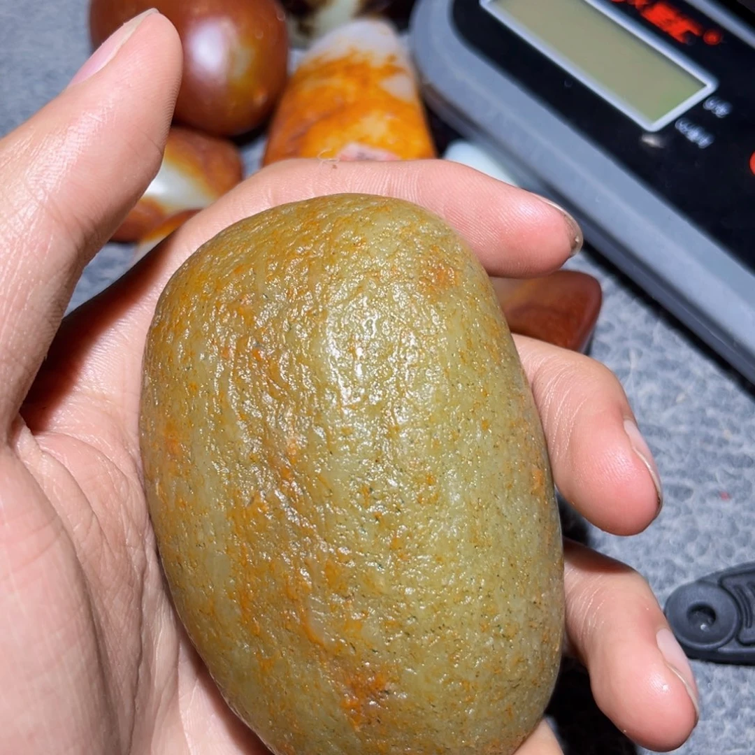 和田玉未镶嵌珠宝奇石