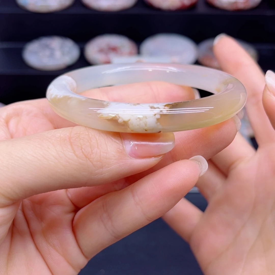 玛瑙/玉髓未镶嵌手镯59