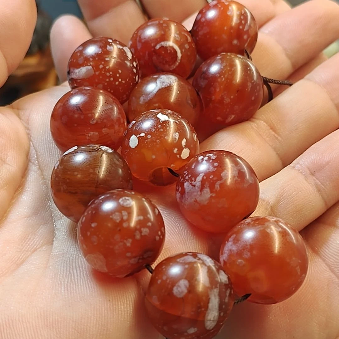 望***川和田玉未镶嵌颈饰