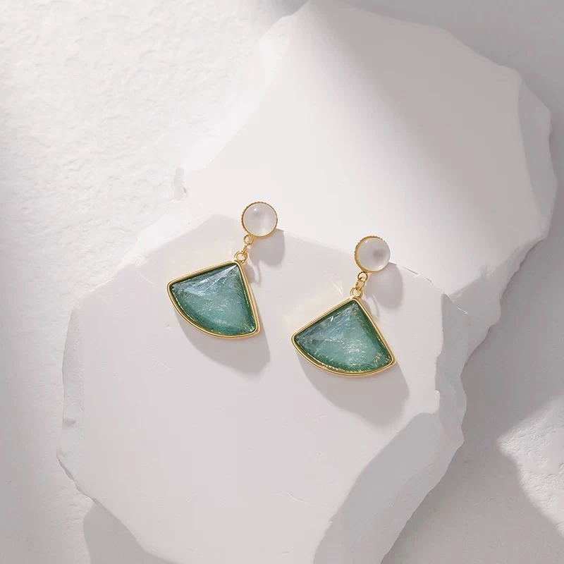 铁合金耳饰 湖蓝色拉丝小裙子耳环