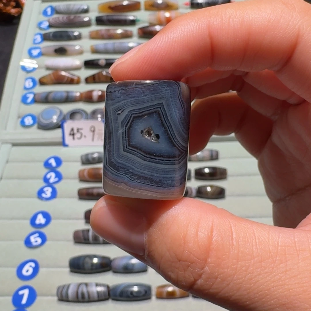 阿***具玛瑙/玉髓未镶嵌颈饰