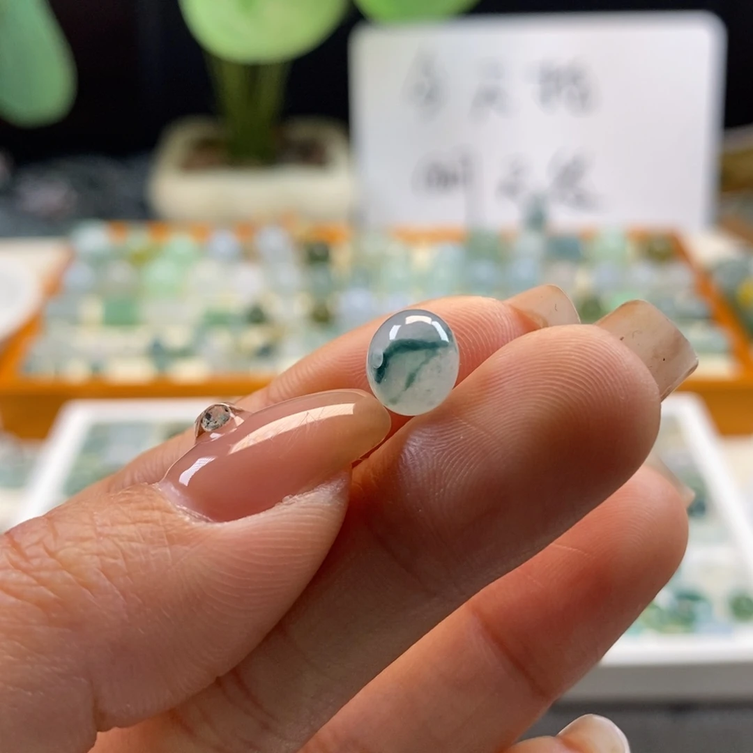 翡翠散珠天然翡翠飘花8,5×6.5