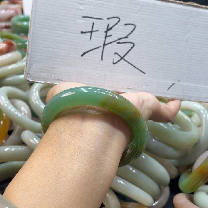 用***5石英质玉钛钢珠宝奇石