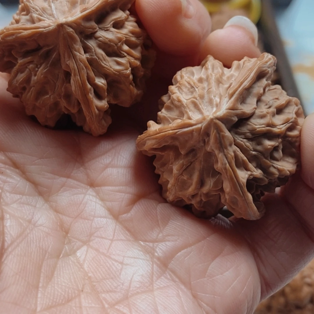 懿***文玩核桃手串盘山