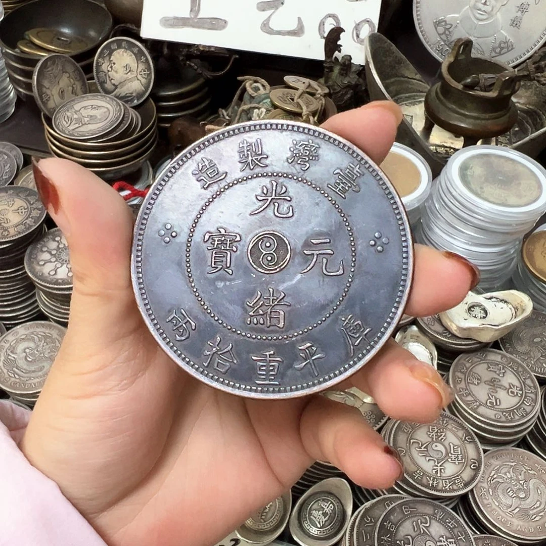 金属复古风格摆件