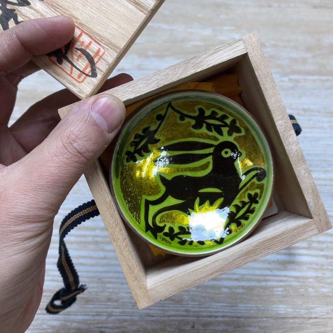 瓷片白*湾密密麻麻的小故事和