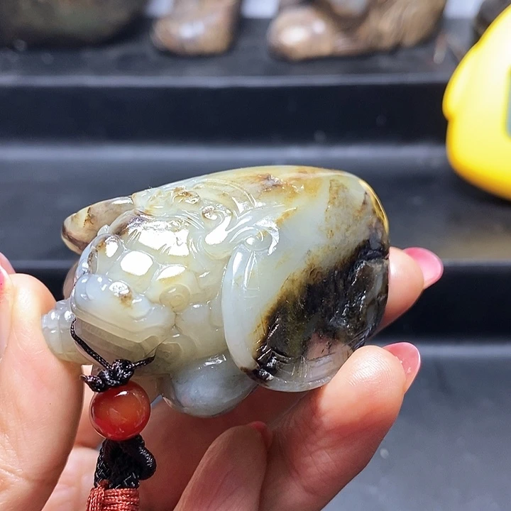 和田玉（糖玉）未镶嵌颈饰