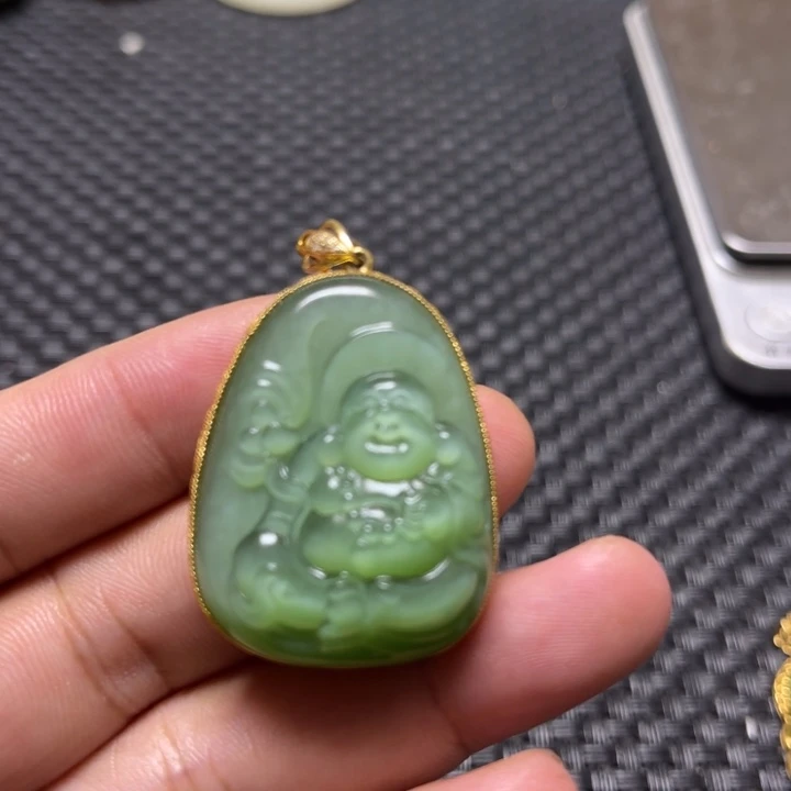 和田玉（碧玉）18K金镶嵌颈饰