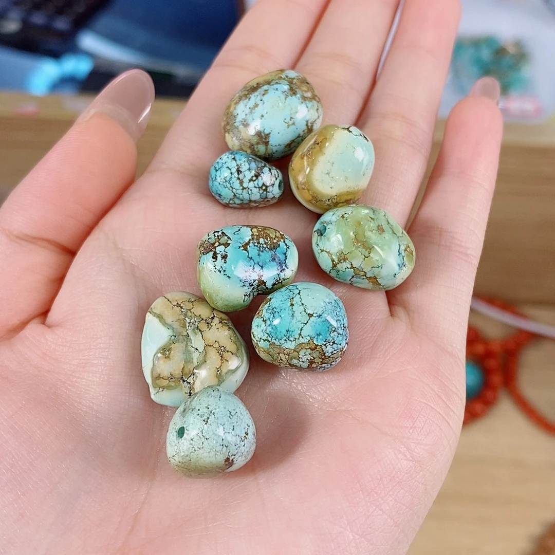 绿松石未镶嵌珠宝奇石