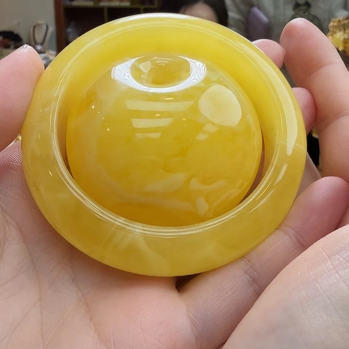 活***橙琥珀未镶嵌珠宝奇石