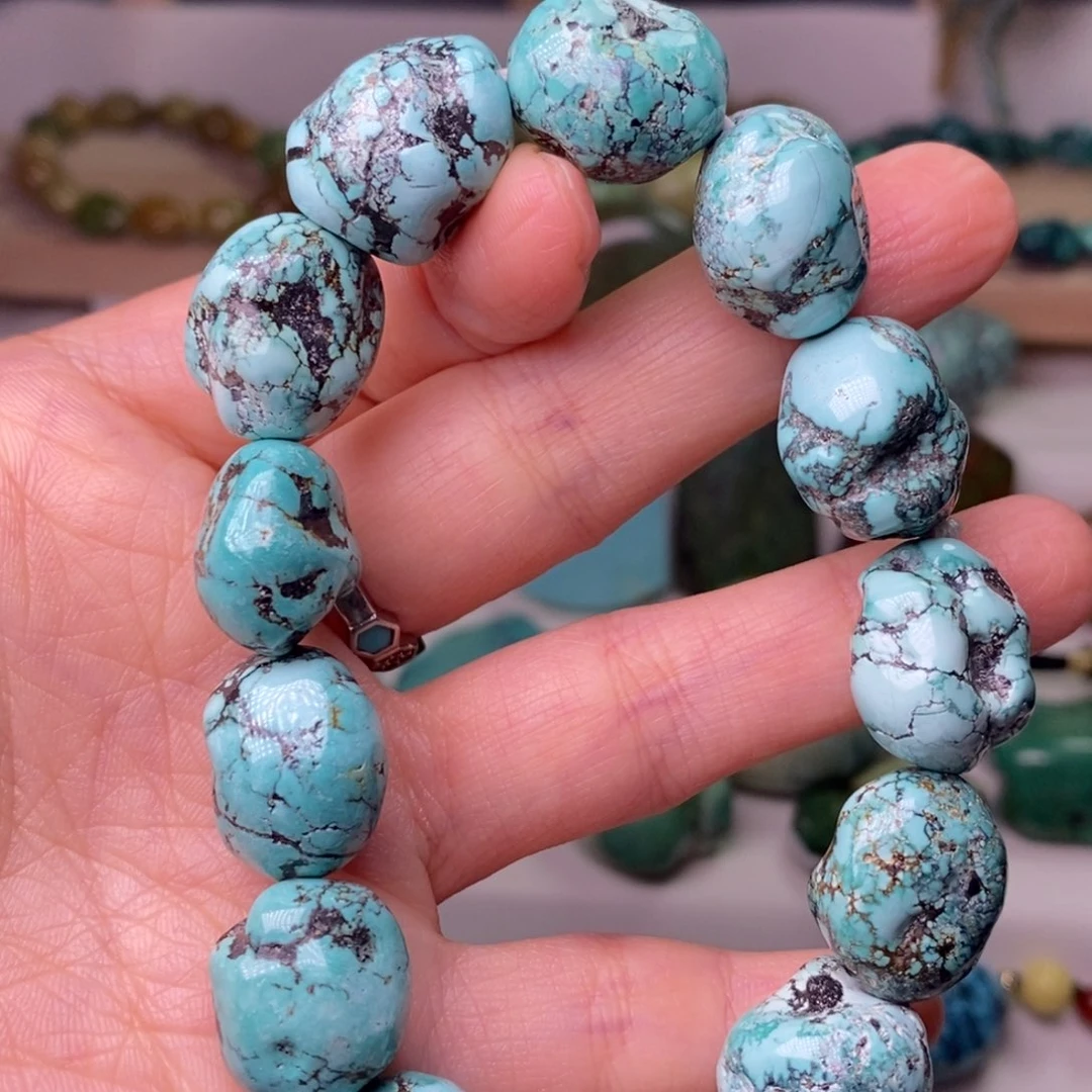 绿松石未镶嵌珠宝奇石