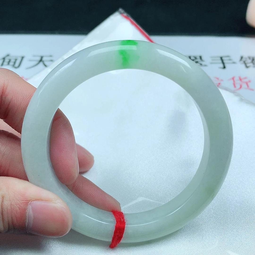翡翠手镯未镶嵌圈56