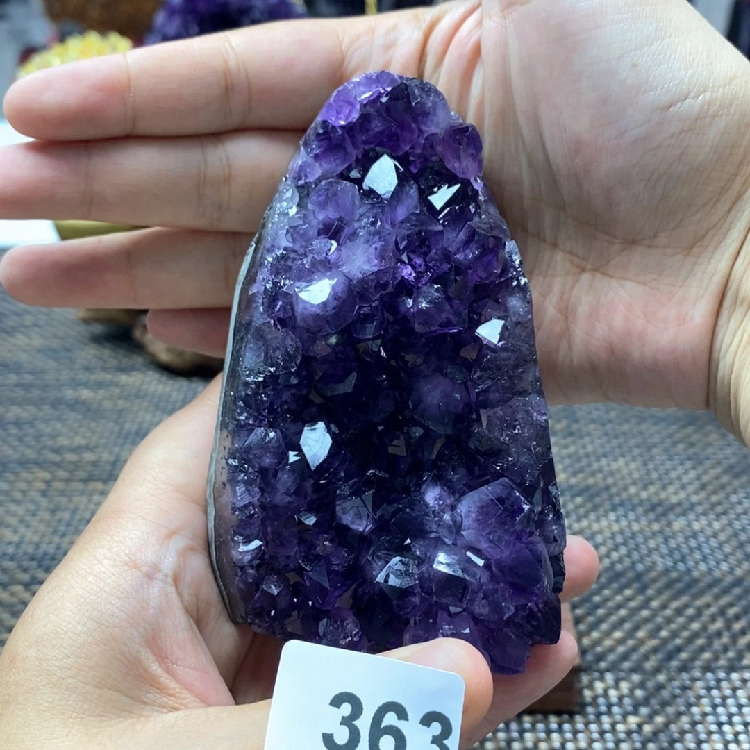 未镶嵌水晶大型摆件（非配饰）