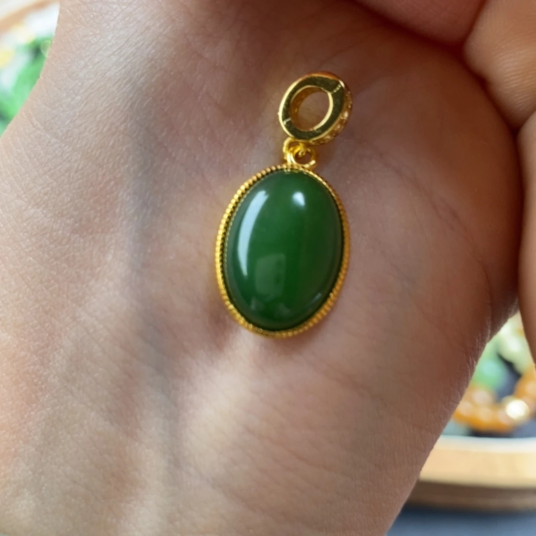 和田玉银S925镶嵌吊坠(不含链)俄碧辣绿吊坠