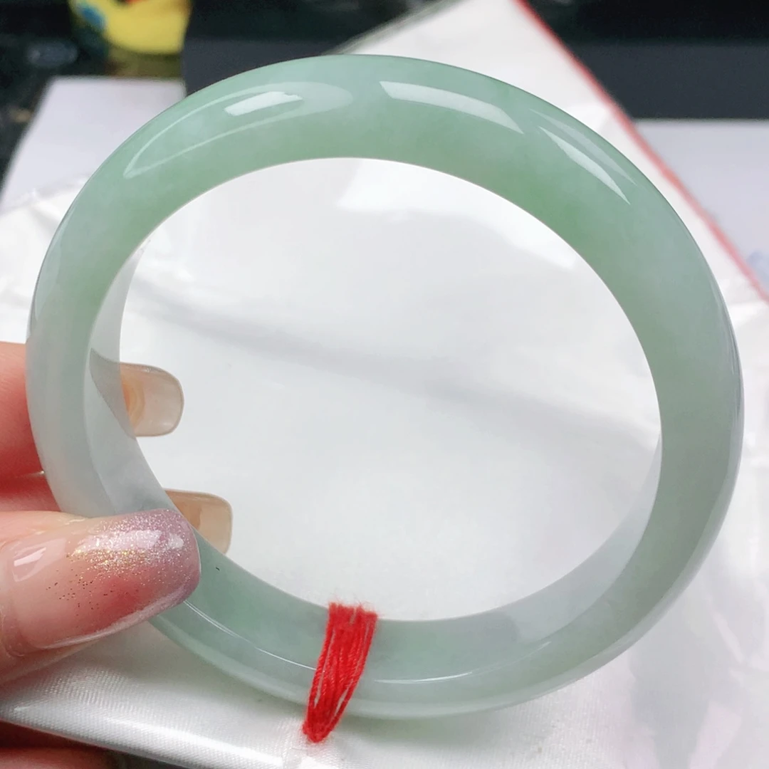 未镶嵌手镯翡翠正