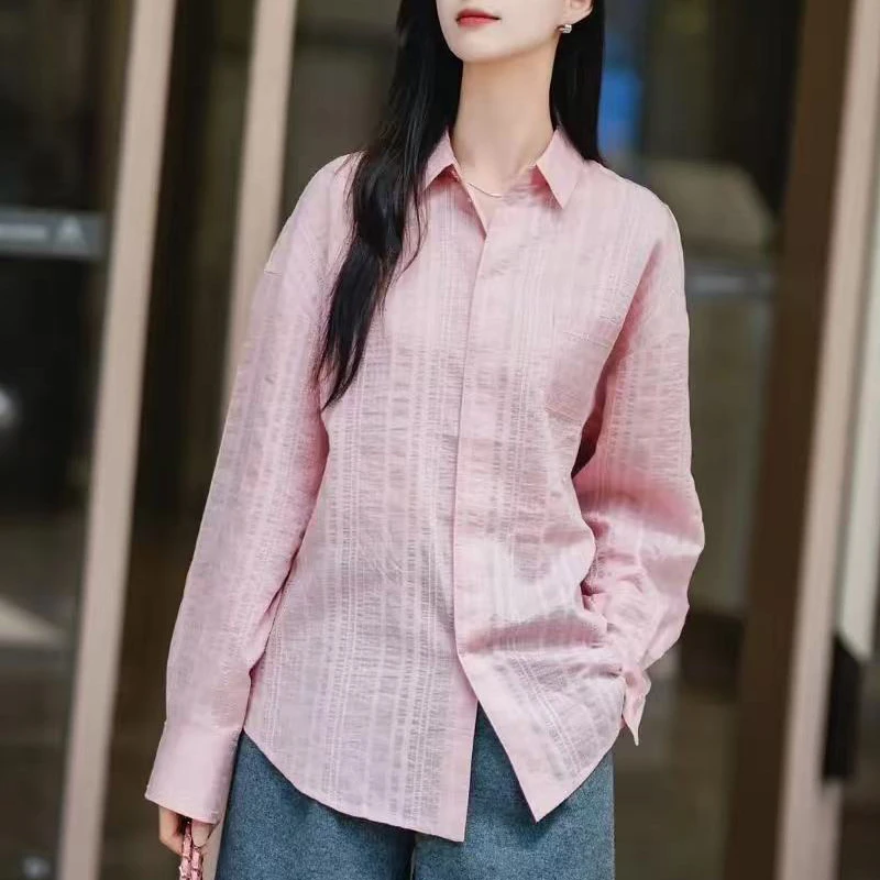 2025年春季气质减龄款简约纯色翻领宽松长袖衬衫上衣 HC044