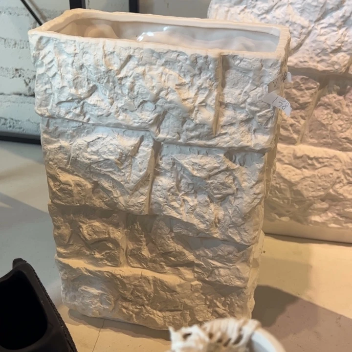 摆件我们的确有些东西