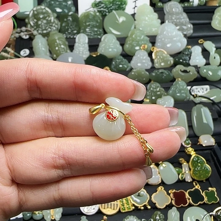 颈饰银S925镶嵌和田玉