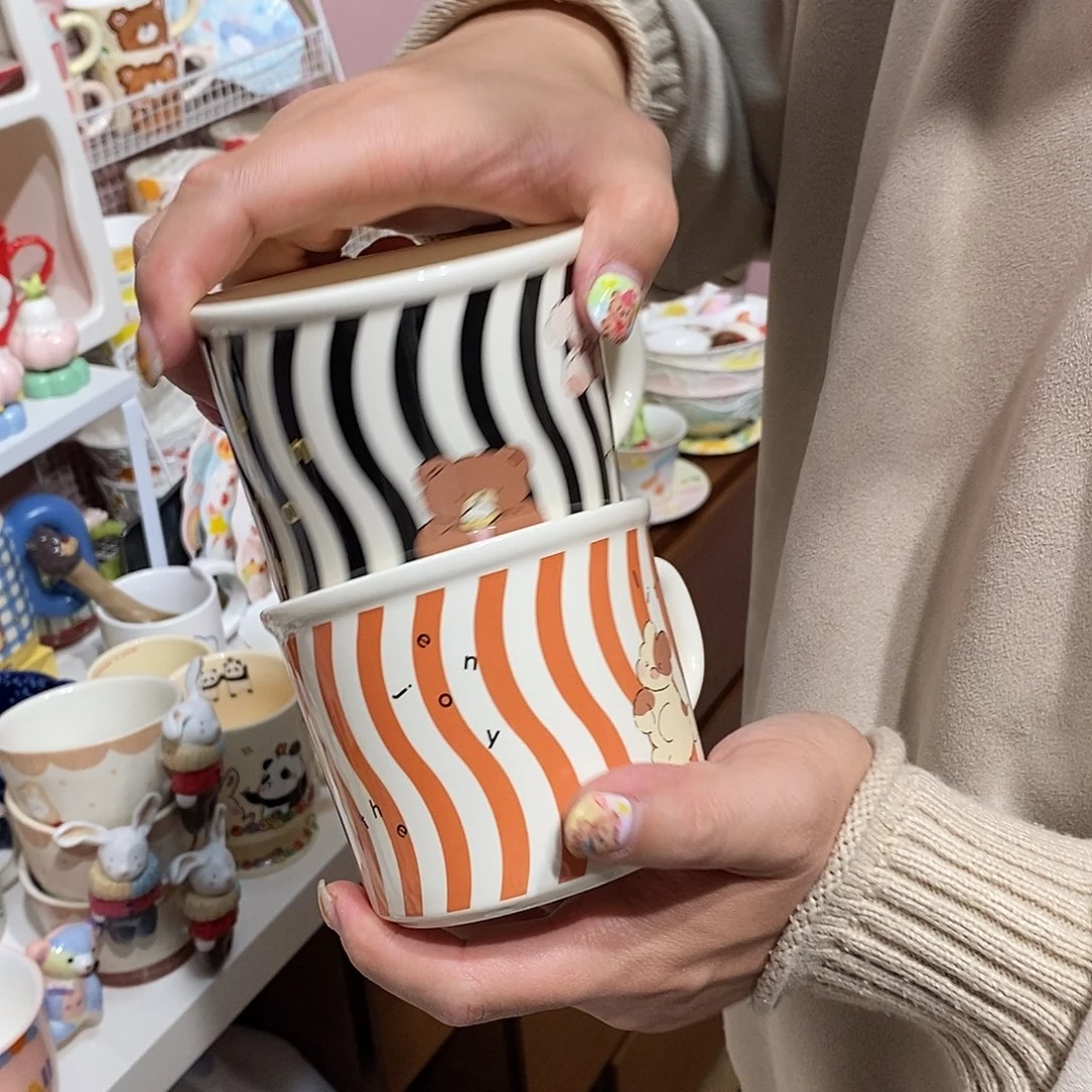 陶瓷条纹马克杯一对