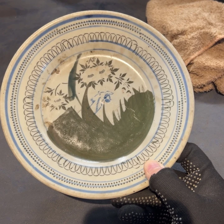 古***震瓷片拾六家的瓷器瓷器