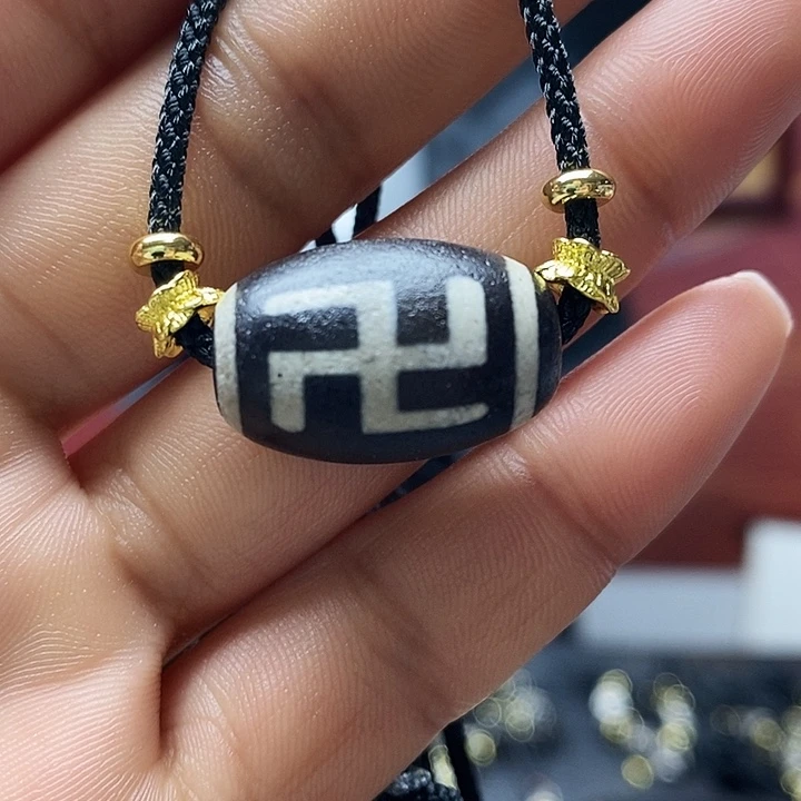 玛瑙/玉髓合金颈饰