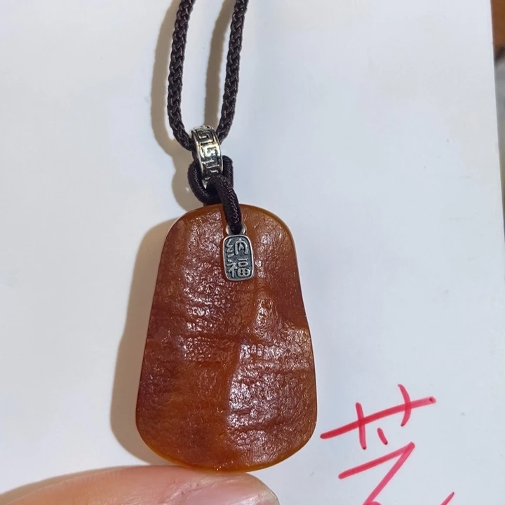 未镶嵌琥珀珠宝奇石