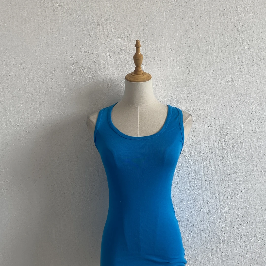 Q16  洋气舒适背心