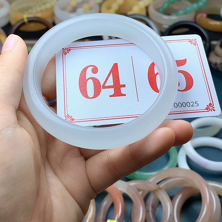 石英质玉（黄龙玉）未镶嵌手镯