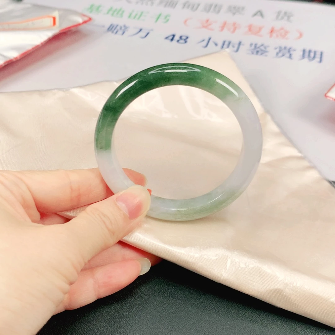 翡翠未镶嵌手镯缅甸天然A货翡翠