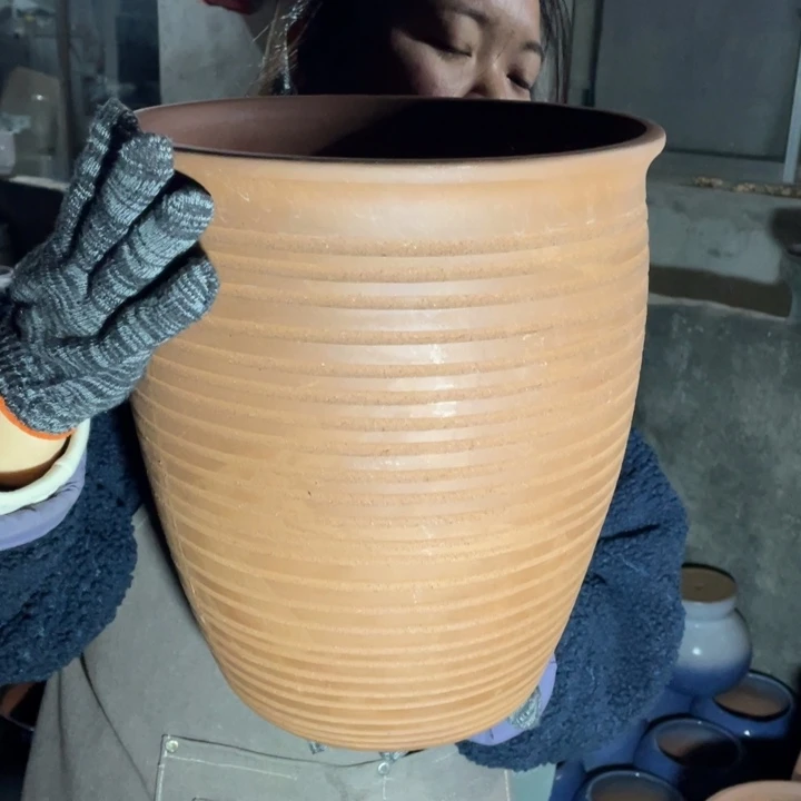 花盆紫砂口27高32瑕疵瑕疵