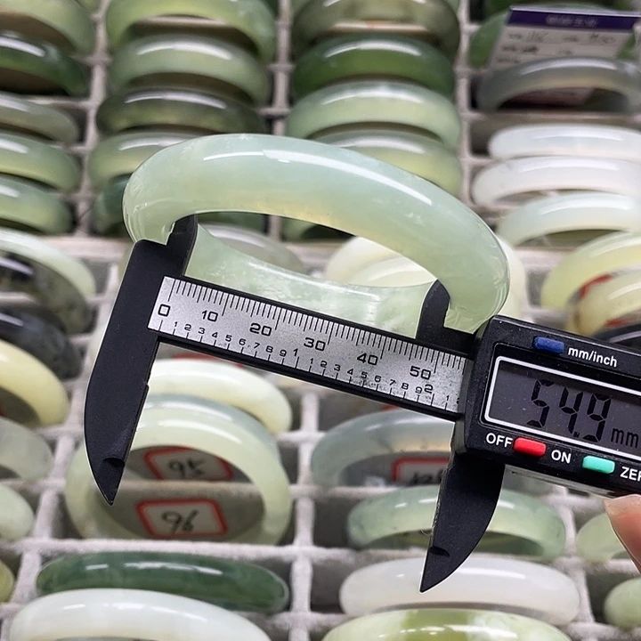 未镶嵌蛇纹石玉手镯104