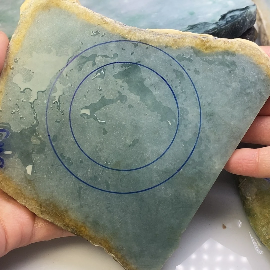 定制翡翠未镶嵌翡翠