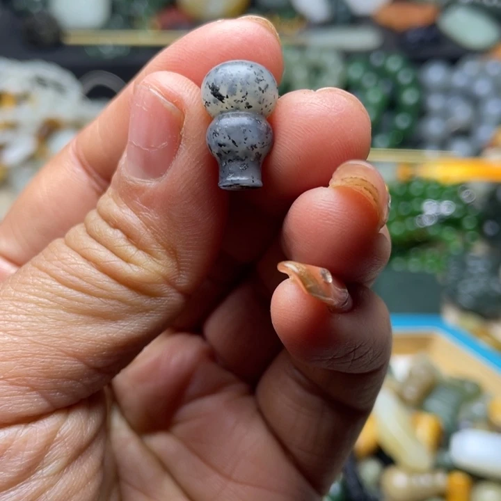 软玉未镶嵌珠宝半成品