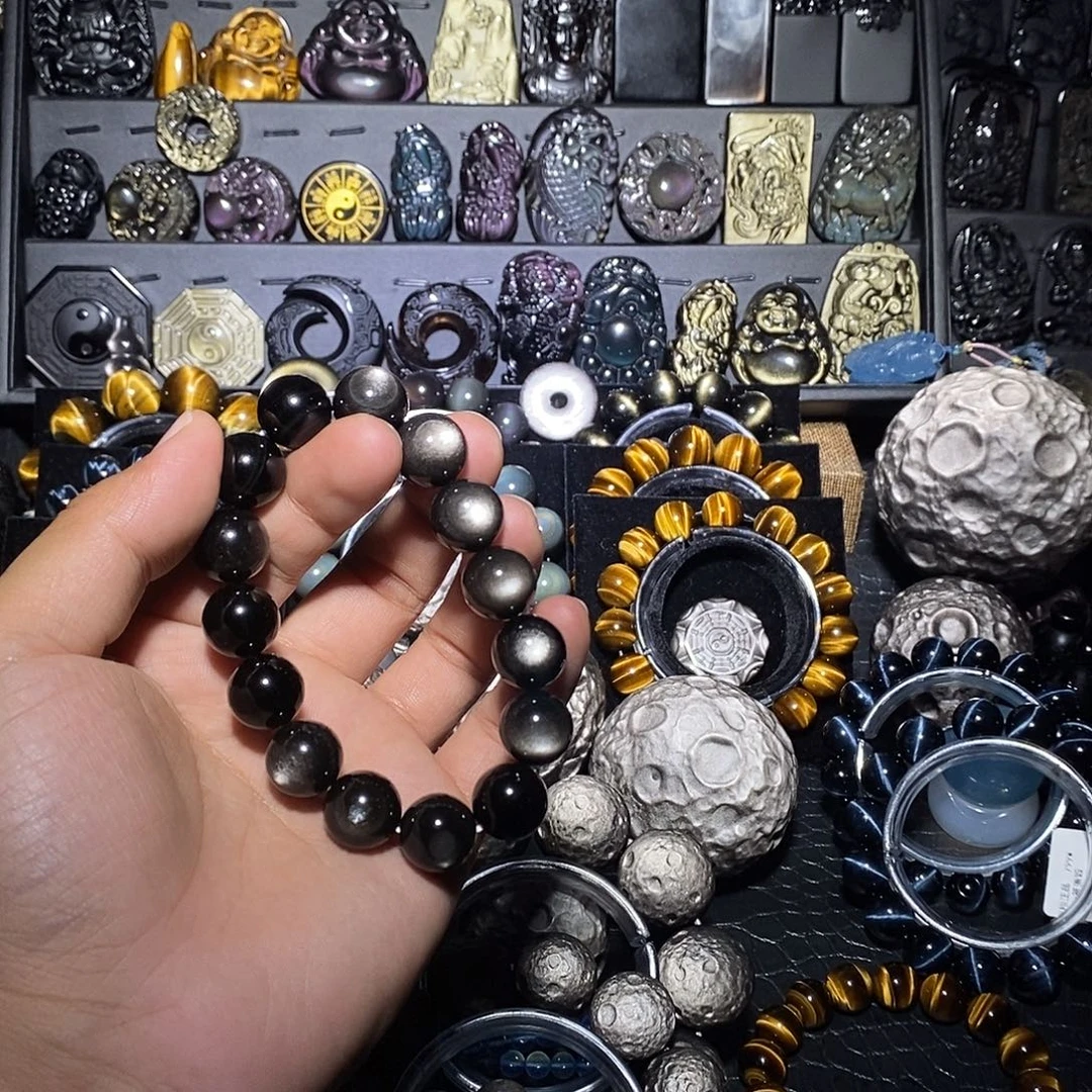 邱***水黑曜岩未镶嵌手链