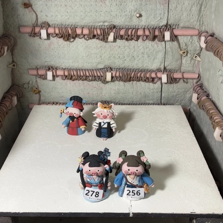 α***暖摆件陶景德镇陶瓷摆件猪猪猪