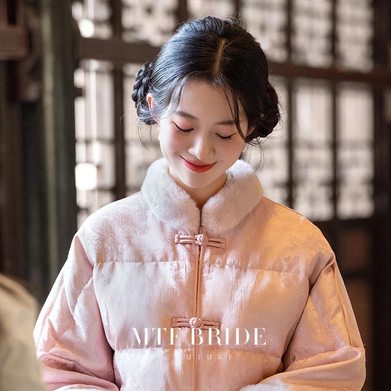 满庭芳新中式羽绒服女日常可穿外套2025年秋冬新款粉色上衣小个子