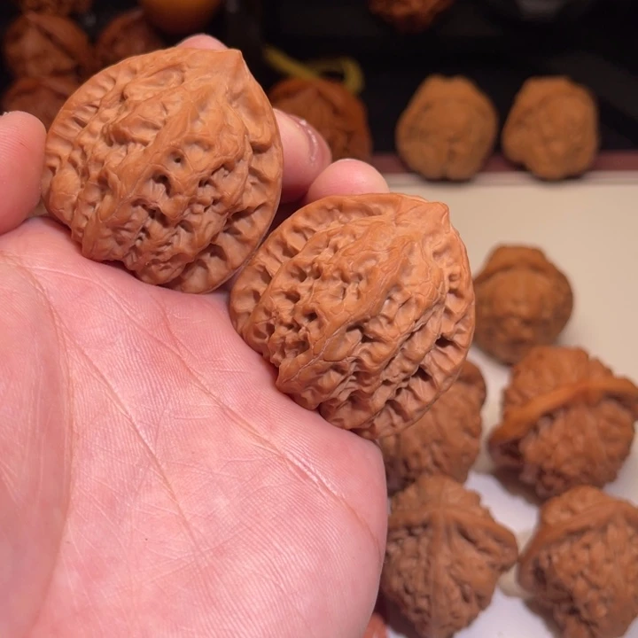 ****a文玩核桃吊坠佛肚文玩核桃