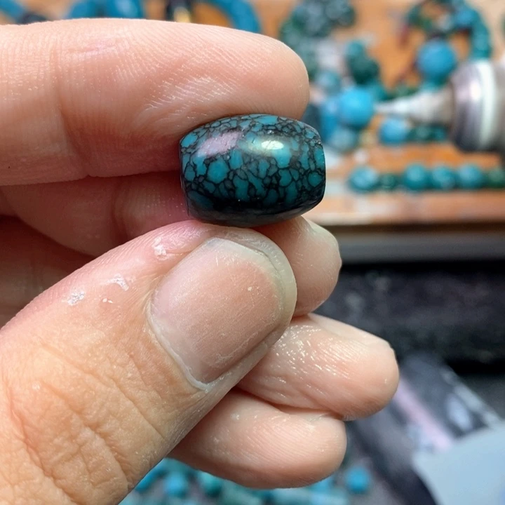 北***苗玻璃颈饰蓝桶珠卡12.2