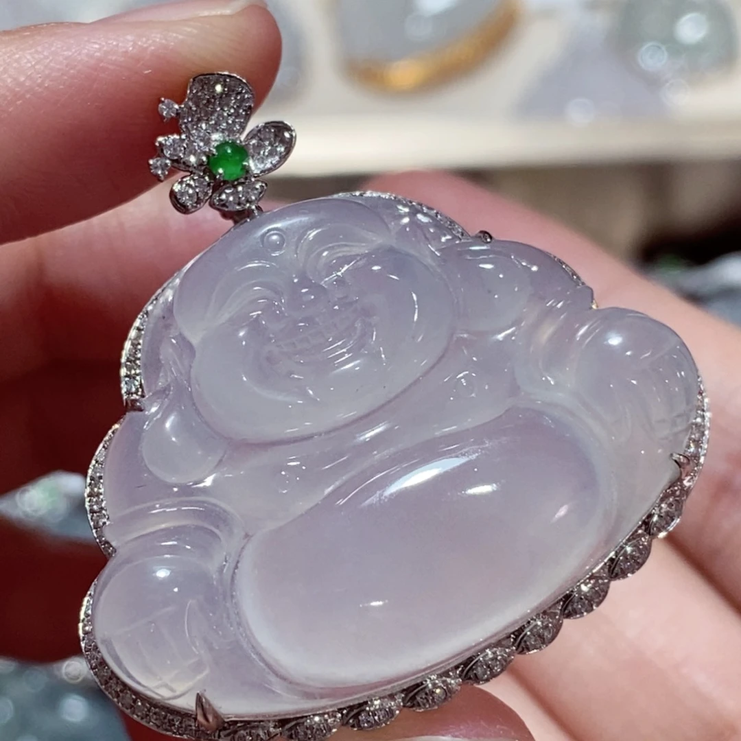 颈饰18K金镶嵌翡翠吊坠