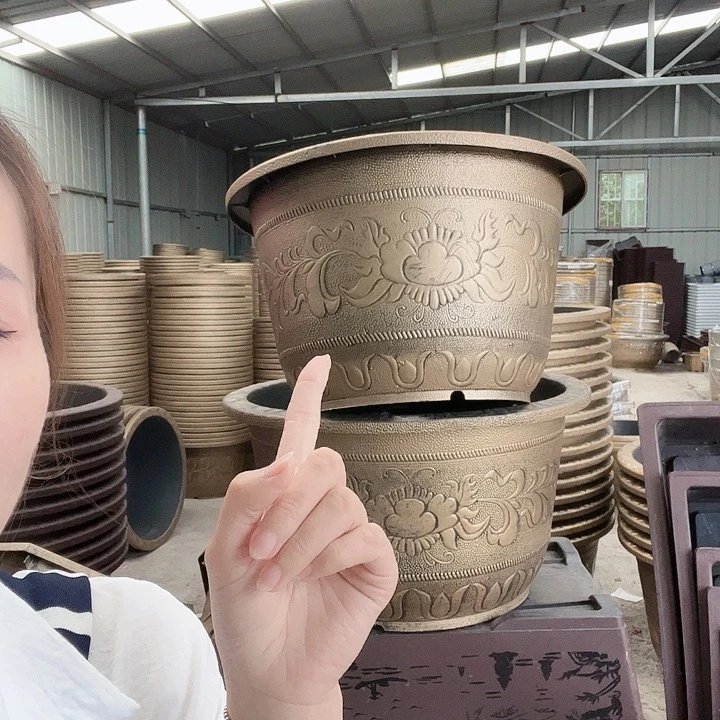 73口径花盆2个148元