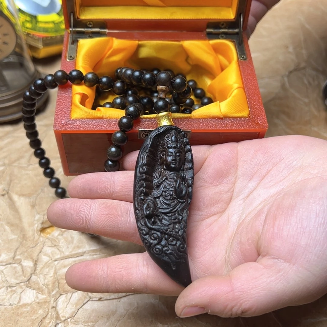 大叶紫檀（黑酸枝木类）