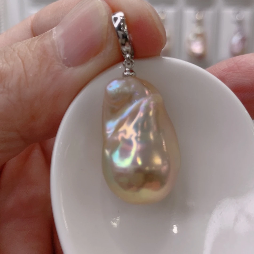 颈饰未镶嵌淡水珍珠