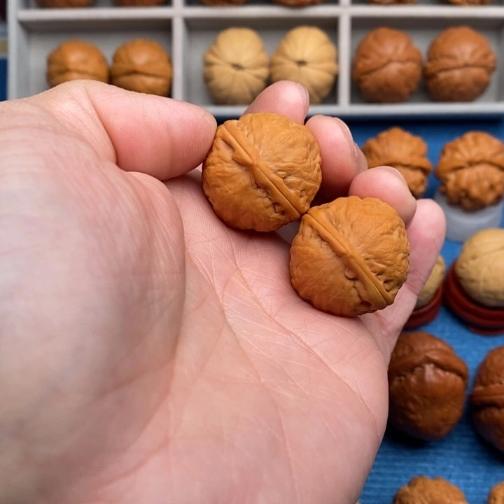 把件文玩核桃龙珠