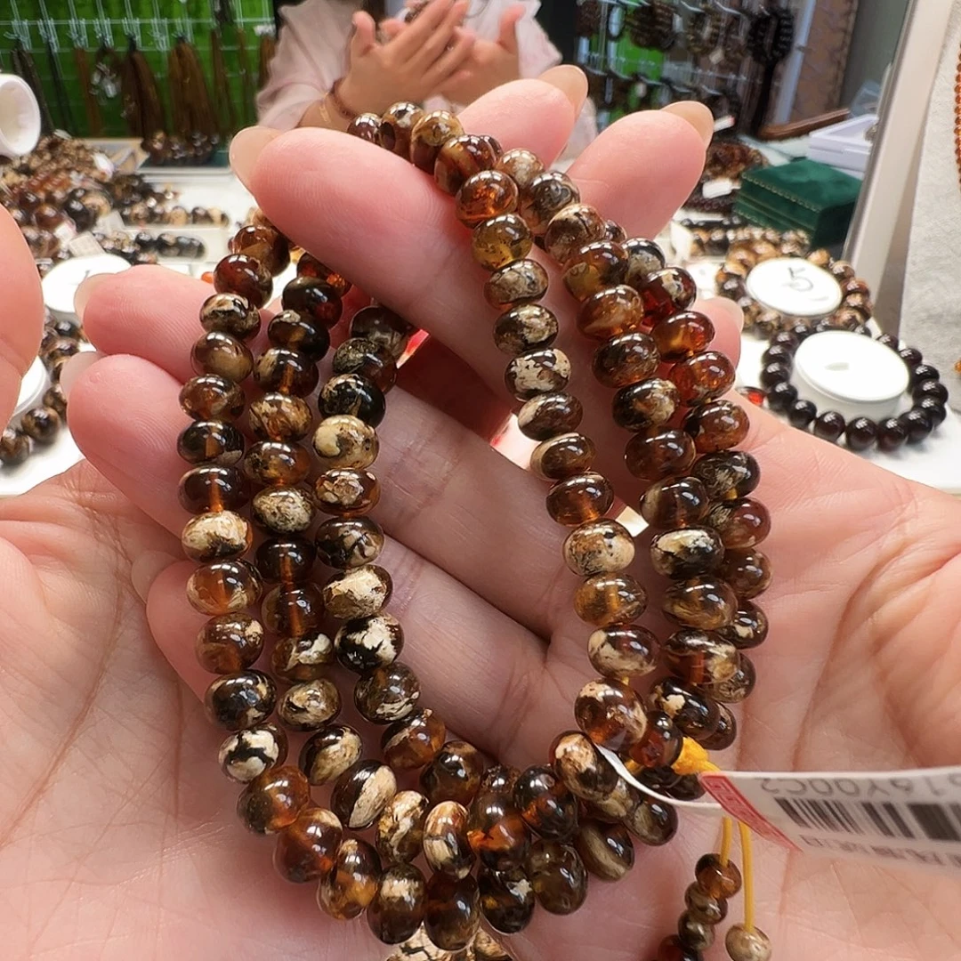 琥珀未镶嵌裸石抚顺琥珀7溶洞