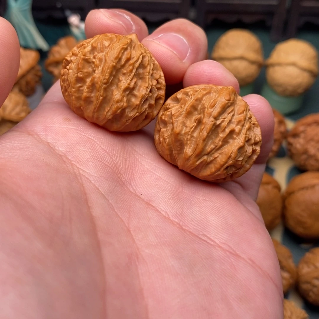 文玩核桃把件暴龙