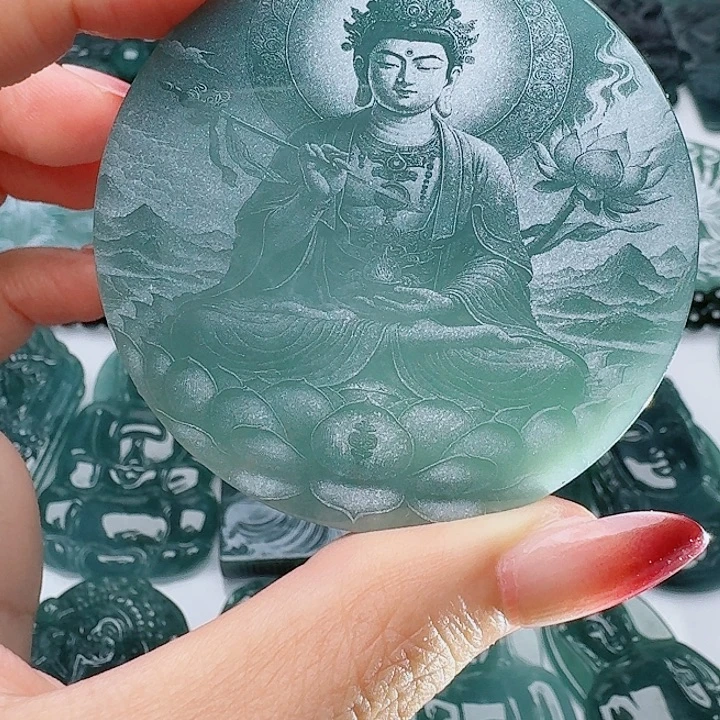 颈饰未镶嵌翡翠天然的A货翡翠多样性发其一
