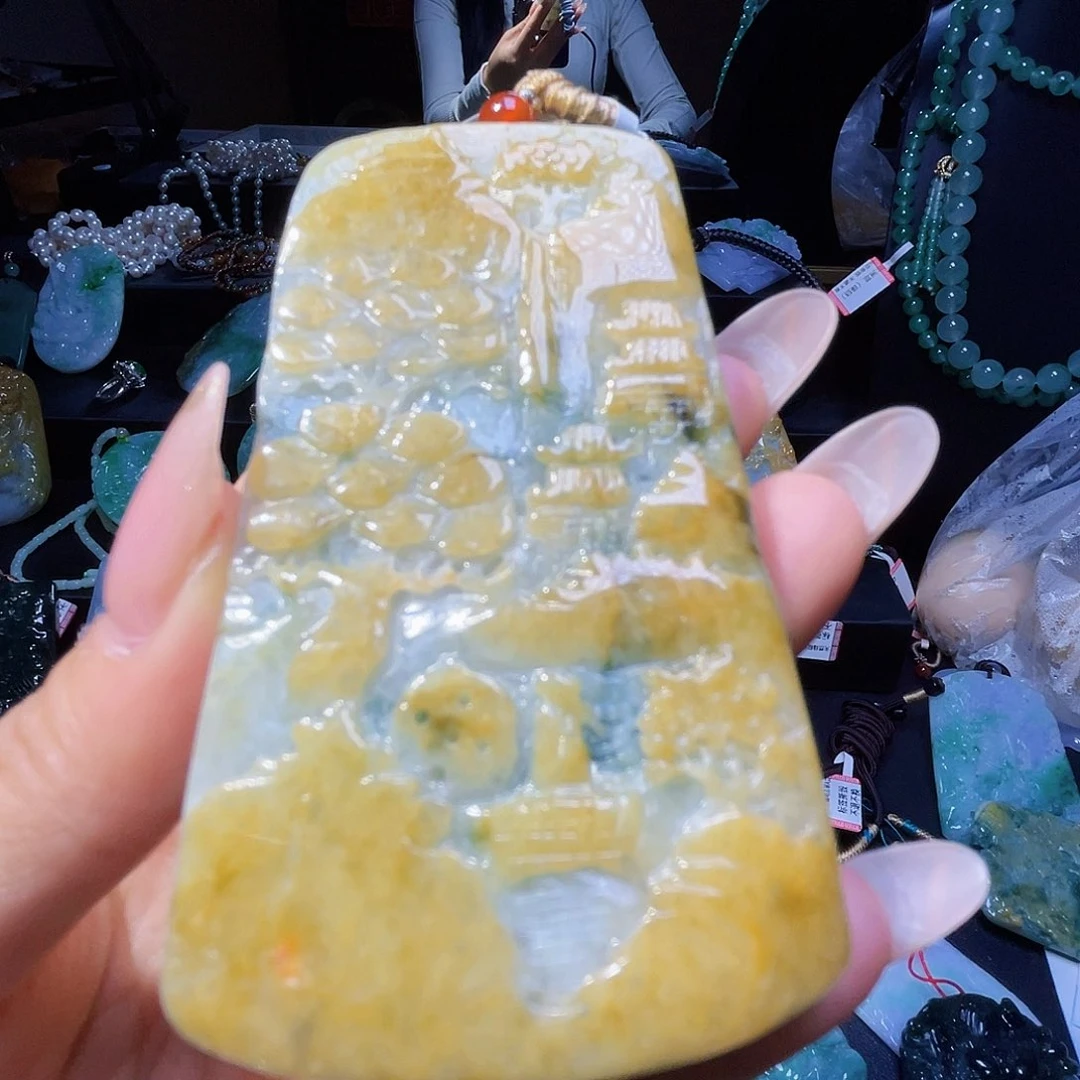 颈饰未镶嵌翡翠一