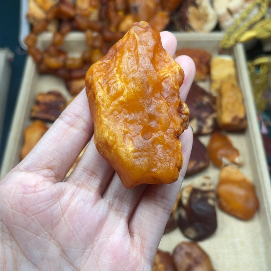 琥珀未镶嵌珠宝奇石