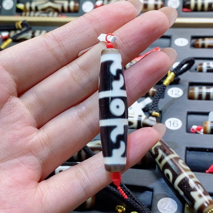 ****毛玛瑙/玉髓（覆膜）未镶嵌颈饰