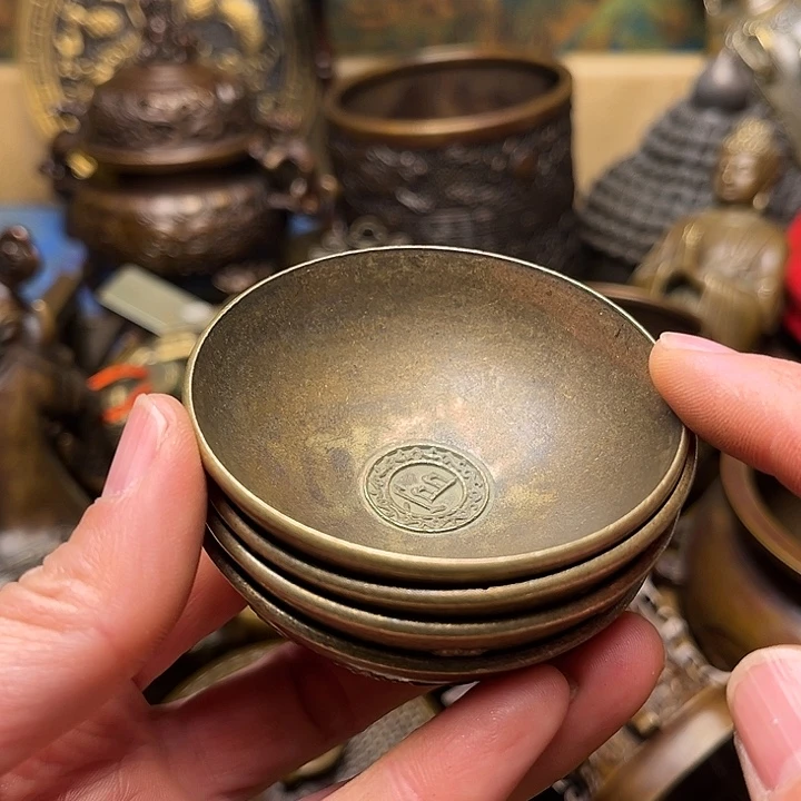 精美铜器批发档口